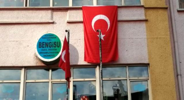 İl Milli Eğitim Müdürü'nü çileden çıkaran olay! Yenisiyle değiştirildi..