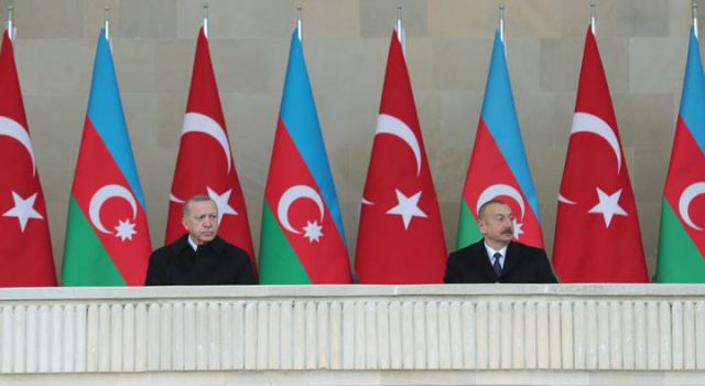 İran'da 225 milletvekilinden Erdoğan'ın Azerbaycan'da okuduğu şiiri nedeniyle kınama mektubu