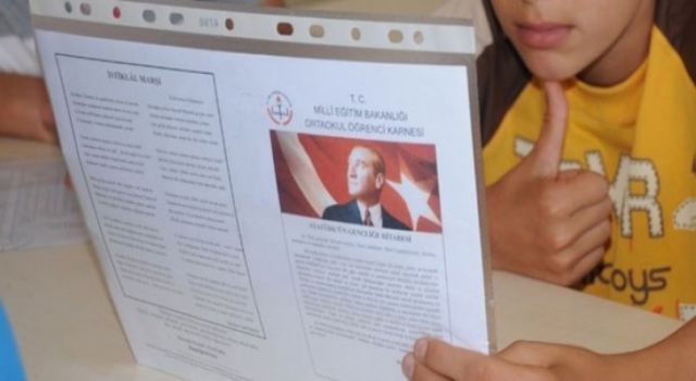 MEB duyurdu: Milyonlarca öğrenciyi ilgilendiren flaş karne notu kararı!