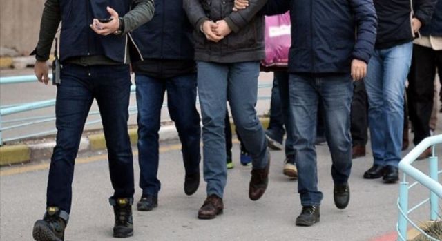Adana merkezli 11 ilde FETÖ/PDY'ye yönelik soruşturmada 13 şüpheliye gözaltı kararı