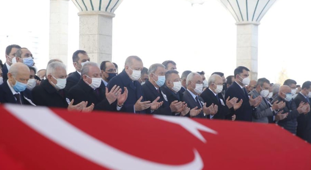Cumhurbaşkanı Yardımcısı Fuat Oktay: "Şehitlerimizin kabri nur, mekanı cennet olsun"