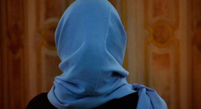 Kamuda Başörtüsü yasağını savunanlar arasında oranlama yapıldığında, İYİ Partililerin oranı CHP'den çok daha fazla