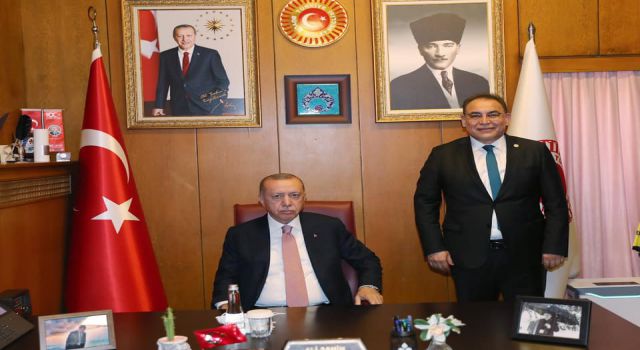 AK Parti'li Menekşe: "Cumhurbaşkanımız ve milletvekillerimizin katılımıyla istişare toplantımızı gerçekleştirdik"