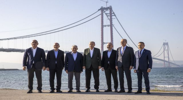 Cumhurbaşkanı Yardımcısı Oktay'dan '1915 Çanakkale Köprüsü'nün açılışı paylaşımı