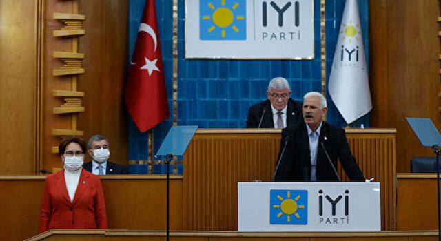 İP lideri Akşener yine yaptı yapacağını.. Çiftçi diye kürsüye çıkardığı kişi..