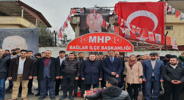 Diyarbakır'da MHP yeni hizmet binasını açtı