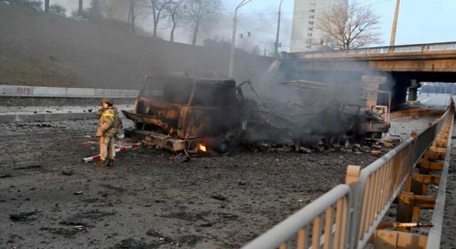 Kiev'de sokak çatışmaları başladı!
