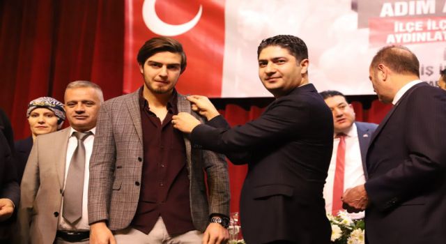 İzmir Ödemiş’te CHP ve İP’in duruşundan rahatsız olanlar, MHP’ye katıldı!