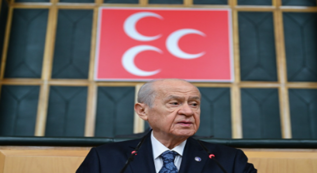MHP Lideri Bahçeli: "Türk bayrağını kabullenemeyen şerefsizler vatandaşlıktan çıkarılmalı"