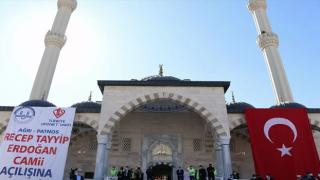 Ali Erbaş, Recep Tayyip Erdoğan Camii açılışını yaptı
