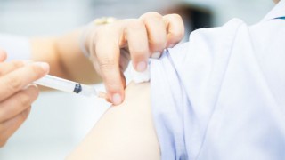 Aşı fiyatları belli oldu!! Grip aşısı olabilecekler e-Nabız'a yüklendi..