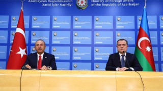 Bakan Çavuşoğlu, Azerbaycanlı mevkidaşı Ceyhun Bayramov ile görüştü
