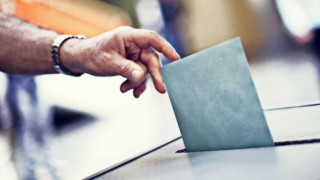 KKTC'de yapılan Cumhurbaşkanlığı ikinci tur seçimlerinin ardından oy sayma işlemlerine geçildi