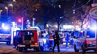 Viyana'da dehşet saçan teröristle karşı karşıya kalan Türk genci o akıl almaz anları anlattı!