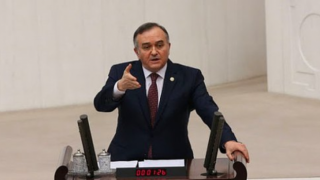 MHP’li Akçay: "Biz sizi terörist destekçisi olarak söylüyoruz. Ama noksan söylemişiz; siz bizatihi PKK’nın ta kendisi olmuşsunuz!”