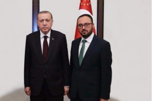 AK Parti'li vekil Menekşe: Yeni başkanımıza ve yönetimine çalışmalarında başarılar diliyorum"