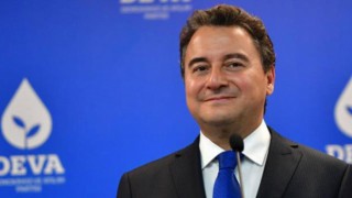 Deva Parti'li Yıldırım, Babacan'ın düşüncesine karşı çıkarak eleştirmişti... Parti'de krize neden oldu..