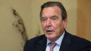 Eski Almanya Başbakanı Schröder: "Avrupa’nın hoşuna gitsin gitmesin, Türkiye Doğu Akdeniz’de artık yadsınamaz hâkim güç"
