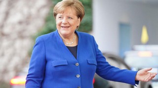 Merkel koronavirüs ile mücadelede halktan sabır istedi
