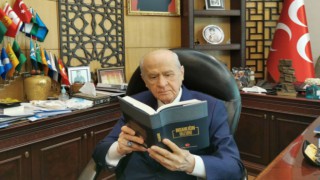 MHP Lideri Bahçeli, MHP'nin 'İnsanlığın Huzuru' isimli yeni eserini tanıttı