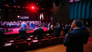 Oktay, "Her bir ferdimize düşen sorumluluk, dilimizi en güçlü şekilde koruyup geleceğe aktarmaktır"