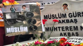 Müslüm Gürses 8. ölüm yıl dönümünde anıldı