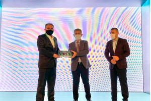 "Milli Takımımızda bulunan sporcularımız ve dünyanın farklı yerlerinden gelen 25 ayrı takıma başarılar diliyorum"