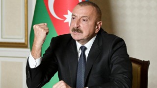 Azerbaycan Cumhurbaşkanı Aliyev, Şuşa'da yeni caminin temelini attı