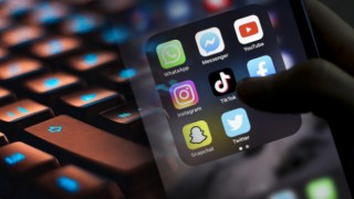 AK Parti dezenformasyona çözüm arıyor