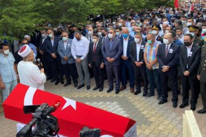 AK Parti'li Menekşe: Kahraman Mehmetçiğimiz, Şehidimiz Cihan Çiftçibaşı kardeşimizi dualarla defnettik