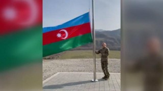 Aliyev, Ermenistan işgalinden kurtarılan Laçın ve Kelbecer'i ziyaret etti