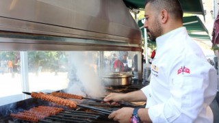 Aşı kartı ile gelen kebabı kapar!