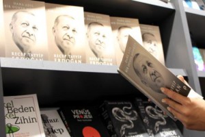 Cumhurbaşkanı Erdoğan'ın kitabı raflarda!