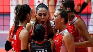 Türkiye 3-0 Polonya , Filenin Sultanlari Yarı Finalde!