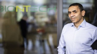 Uğur Şahin'den dikkat çeken aşı açıklaması!