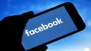 Facebook atağa geçti.. 10 bin işçi alacak!