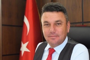 Çalışanlarına cinsel tacizden yargılanan CHP’li Belediye Bakanı rüşvetten gözaltına alındı