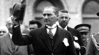 Dolmabahçe'de Atatürk'e mevlit okutulacak