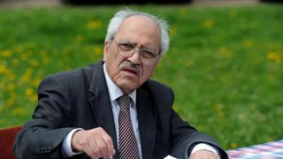 Şair ve düşünür Sezai Karakoç hayatını kaybetti