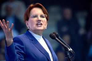 Akşener 28 Şubat'ı çabuk unuttu!