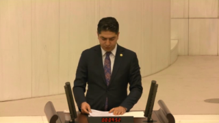 "Egemenliğimizin hangi meseleyle ilgili de olursa olsun asla tartışma ve müzakereye açık olmadığı hassasiyeti korunmalıdır"