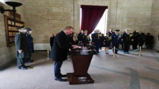 ABD'nin yeni Ankara Büyükelçisi Flake Anıtkabir'i ziyaret etti