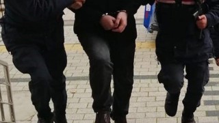 Eski Zaman gazetesi editörü ile eski hakim Yunanistan'a kaçarken yakalandı