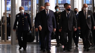 Bakan Akar, NATO Karargahı'nda