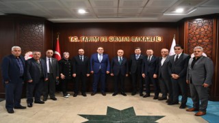 AK Parti'li İl Başkanları ve Milletvekillerinden Tarım ve Orman Bakanı Prof. Dr. Vahit Kirişçi'ye ziyaret!