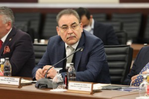 AK Parti'li Menekşe: "Savunma Sanayii alanında; Güçlü ve bağımsız olamayan milletlerin, İstikballerine güvenle bakabilmeleri mümkün değildir"