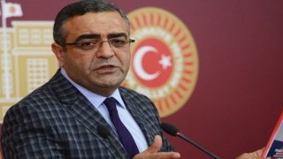 CHP'li vekil Sezgin Tanrıkulu güvenlik görevlisini işinden etti!