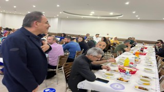 AK Parti'li Menekşe: "Dünkü İftarımızda Kardelen Koleji Ailesi ile birlikteydik"