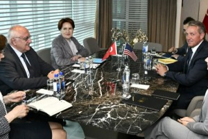 Yeni ABD Büyükelçisi Jeff Flake'ten önce HDP'ye sonra İYİ Parti'ye ziyaret!