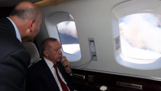 Cumhurbaşkanı Erdoğan, yangın bölgesinde helikopterle inceleme yaptı